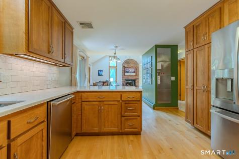 5 Pond View Drive Cromwell CT 06416