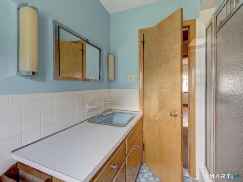 950 Willard Avenue Newington CT 06111