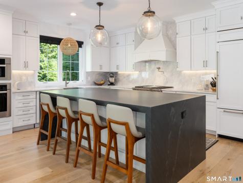 716 Cheese Spring Road New Canaan CT 06840