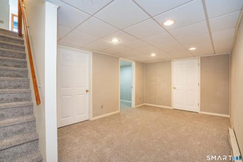 17 Schaffer Drive East Hartford CT 06118