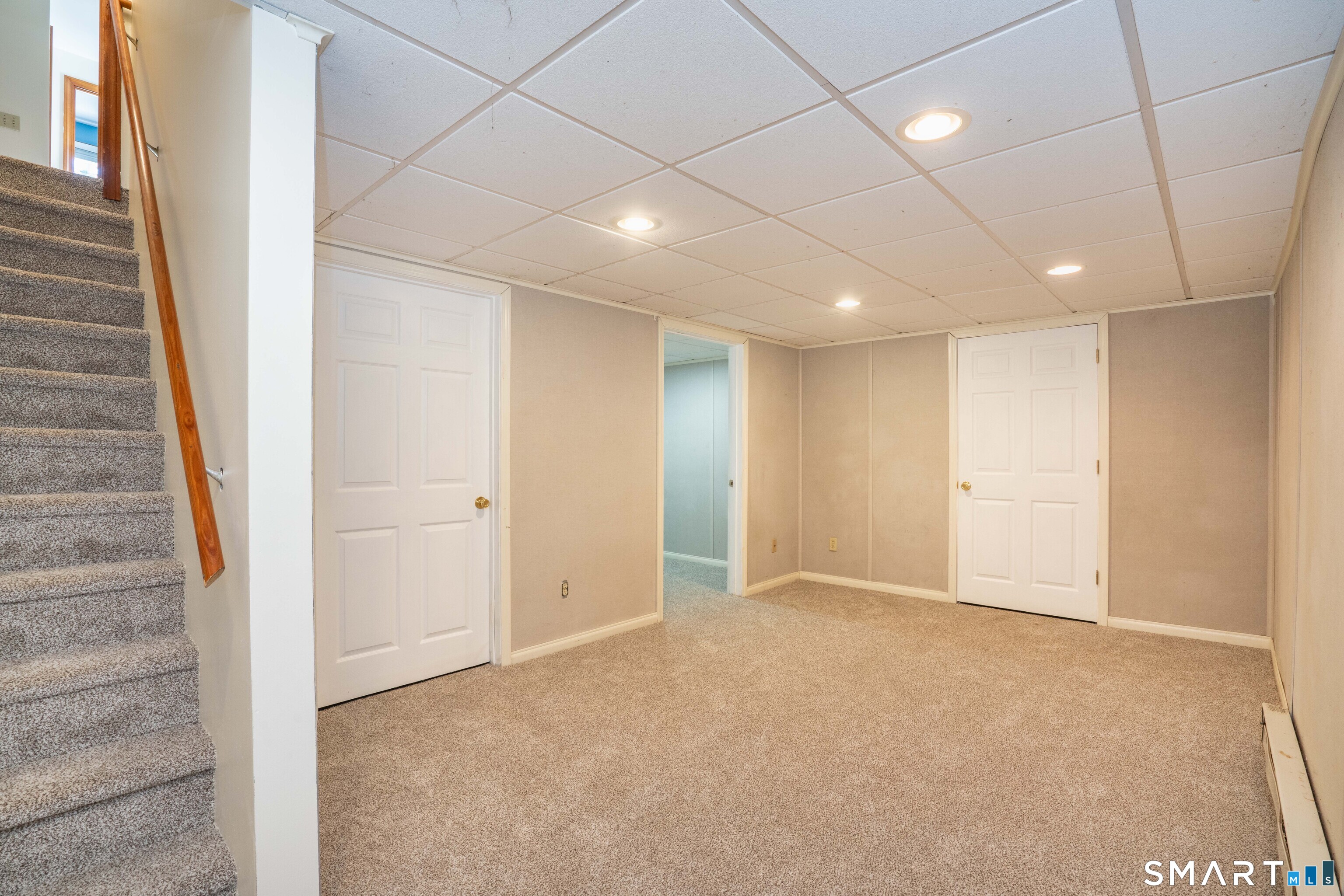 17 Schaffer Drive East Hartford CT 06118
