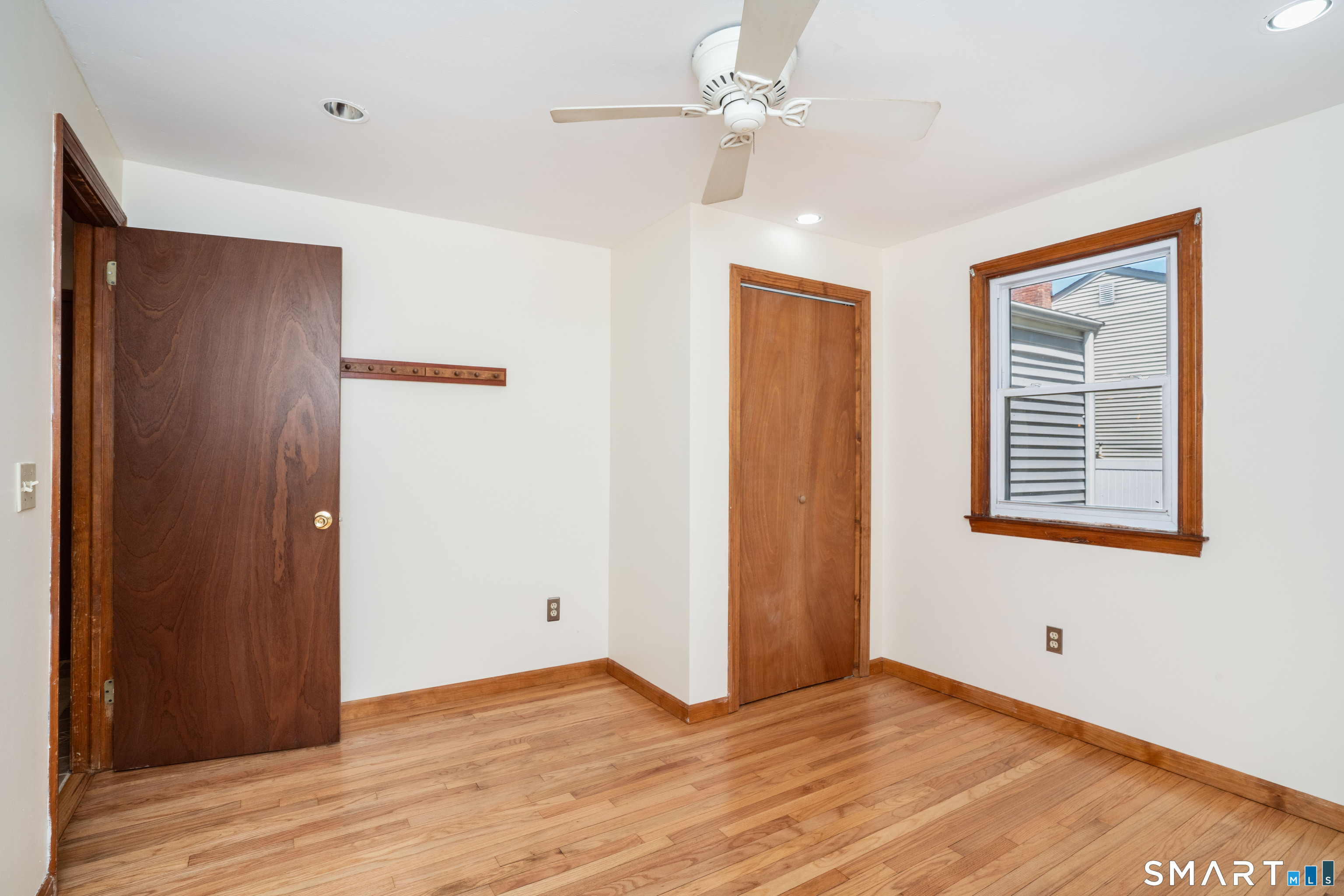 17 Schaffer Drive East Hartford CT 06118