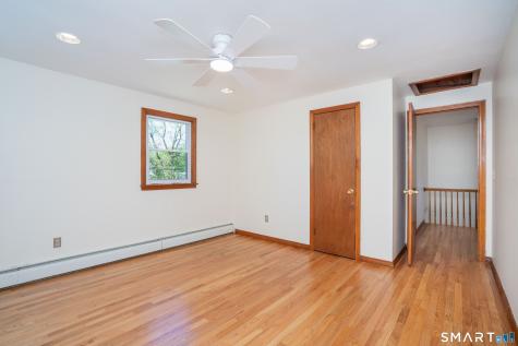 17 Schaffer Drive East Hartford CT 06118