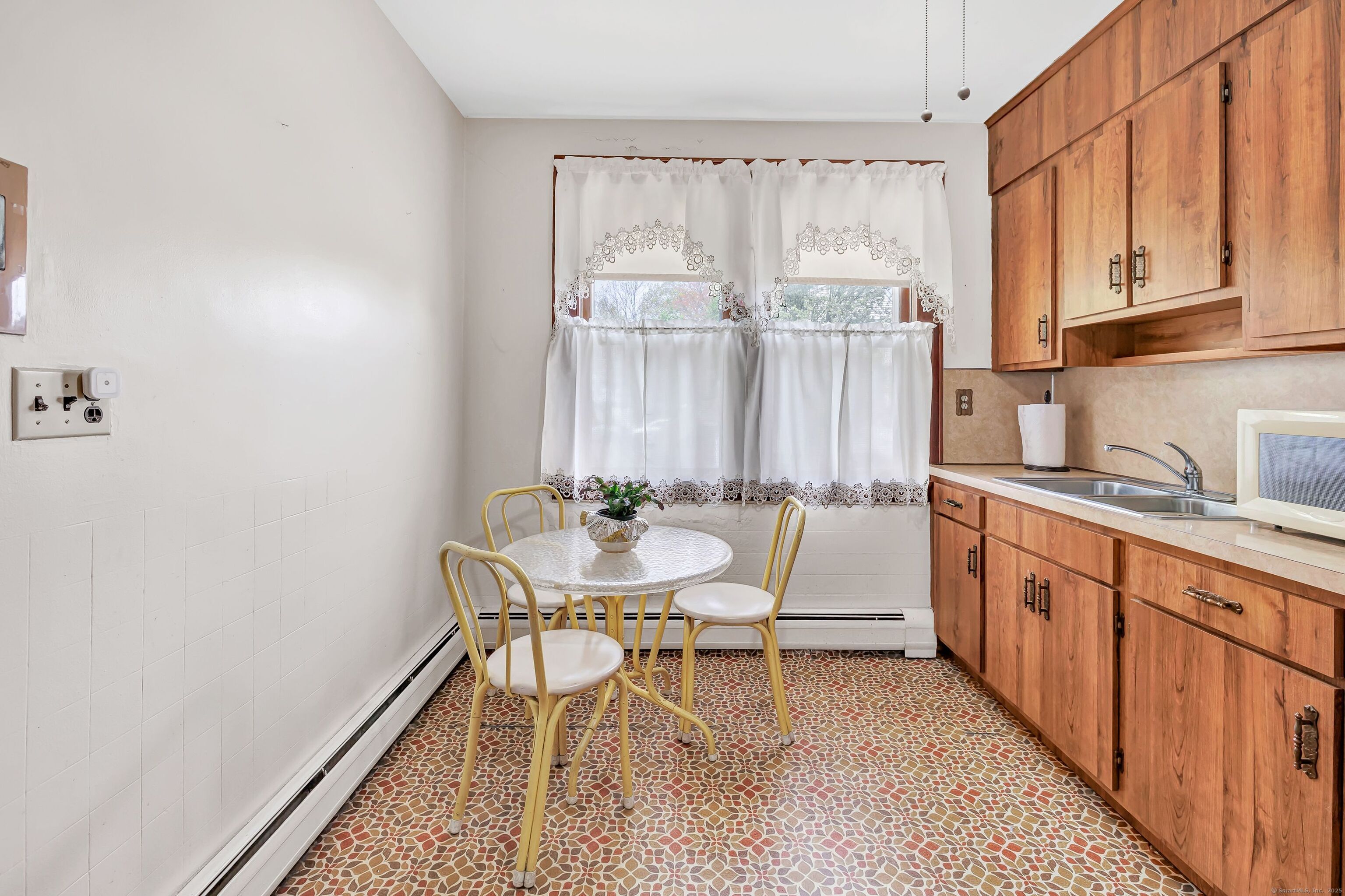 2803 Broadbridge Avenue Stratford CT 06614