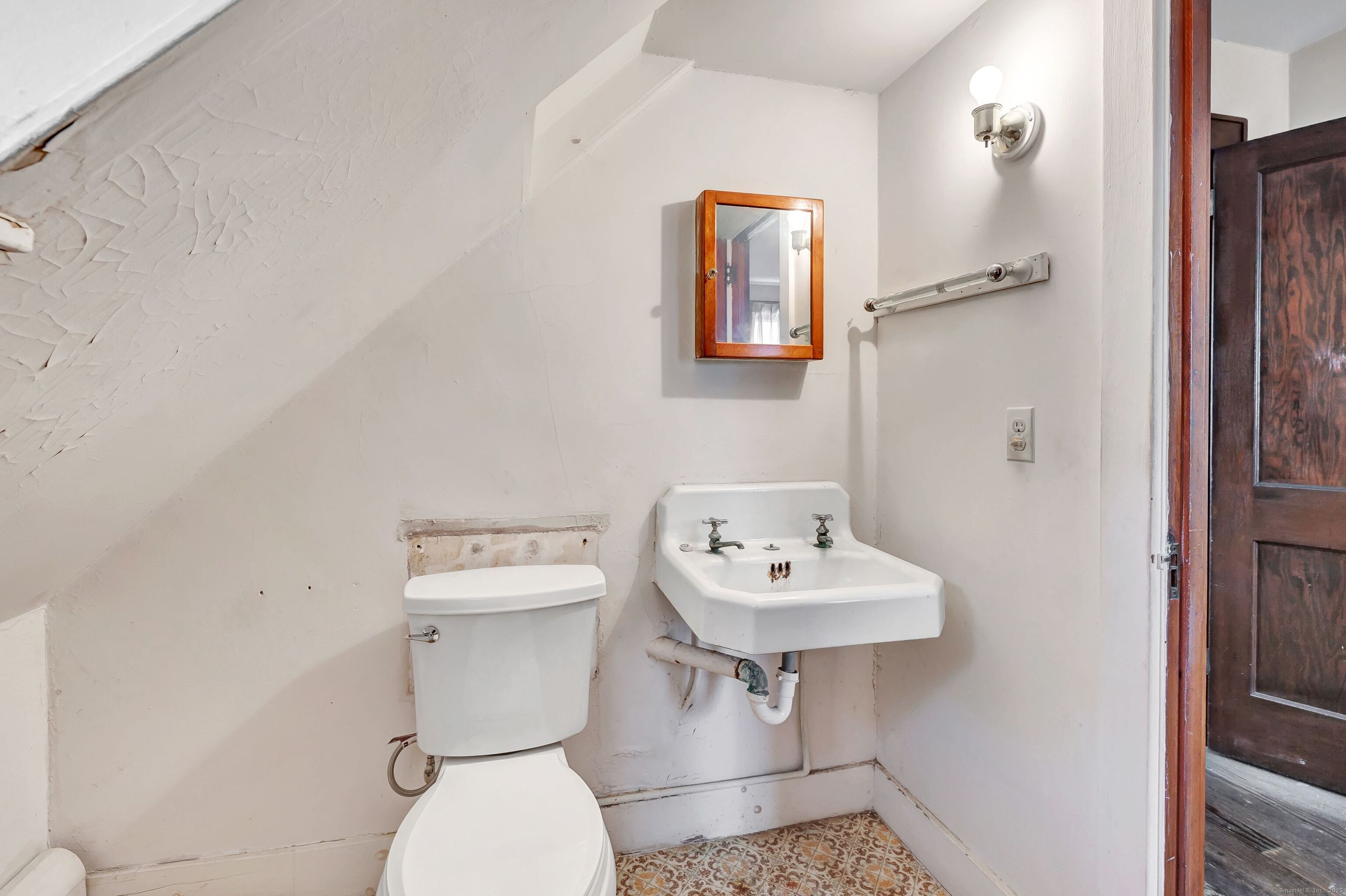 2803 Broadbridge Avenue Stratford CT 06614