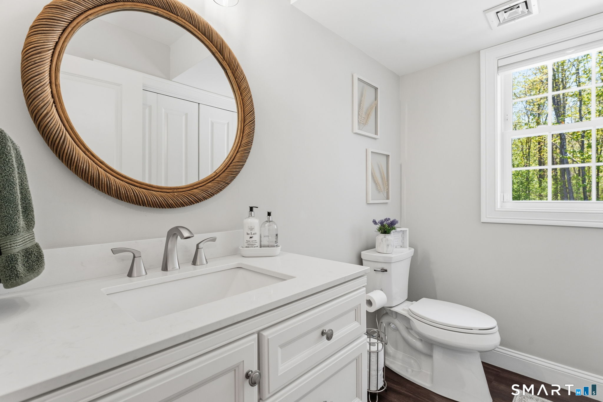 21 Juniper Road Bloomfield CT 06002