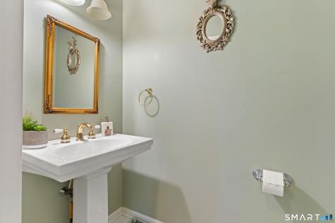 40 Lexington North Way Milford CT 06461