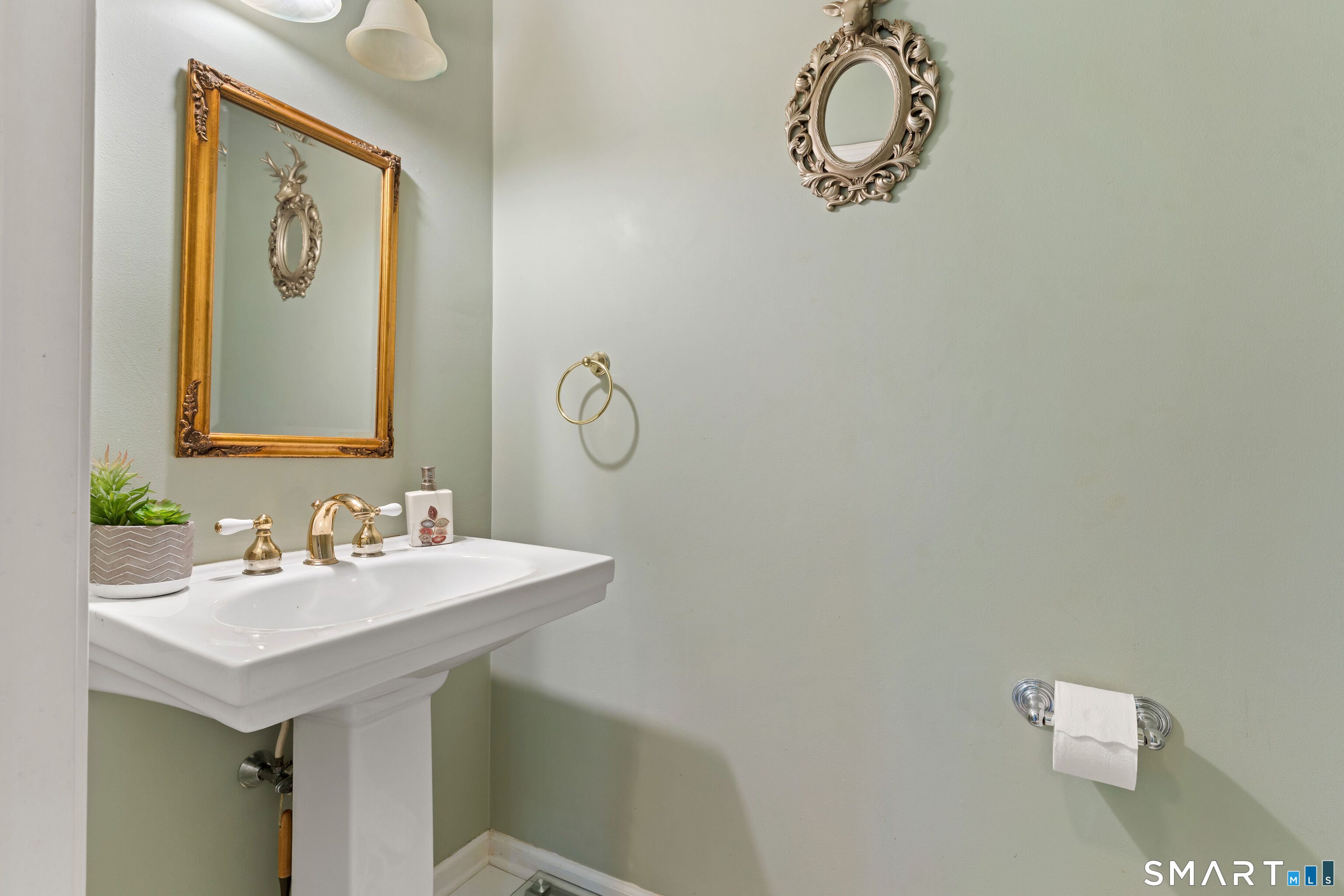 40 Lexington North Way Milford CT 06461