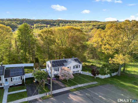 19 Robertson Drive Hamden CT 06518