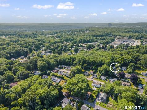 15 Lexington Avenue Norwich CT 06360