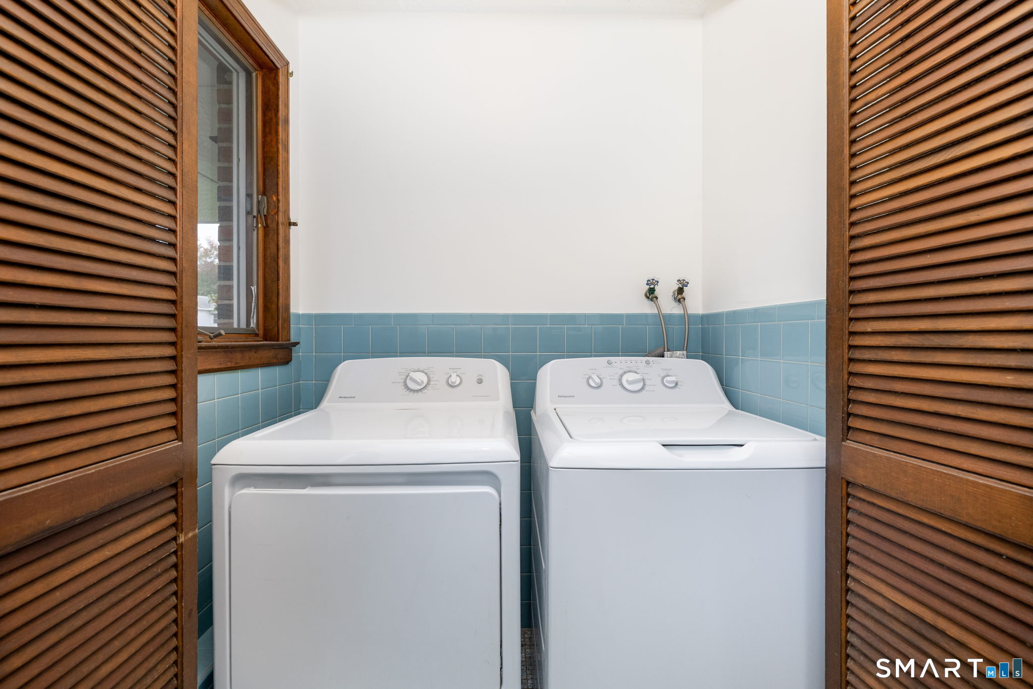 15 Colonial Drive Wethersfield CT 06109