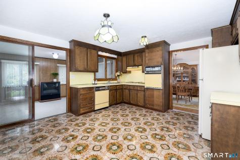 15 Colonial Drive Wethersfield CT 06109