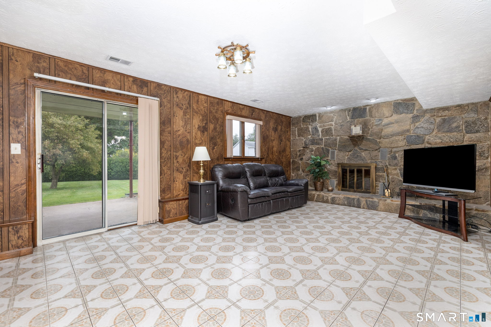 15 Colonial Drive Wethersfield CT 06109