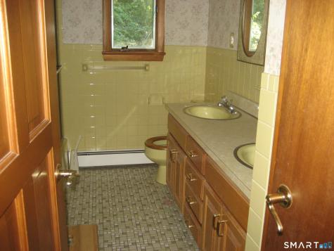 21 Terrace Drive Montville CT 06370