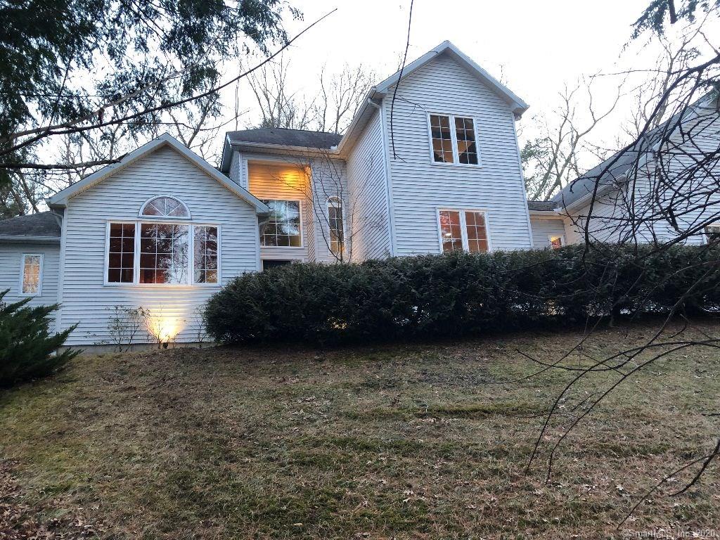 16 Canfield Way Avon CT 06001