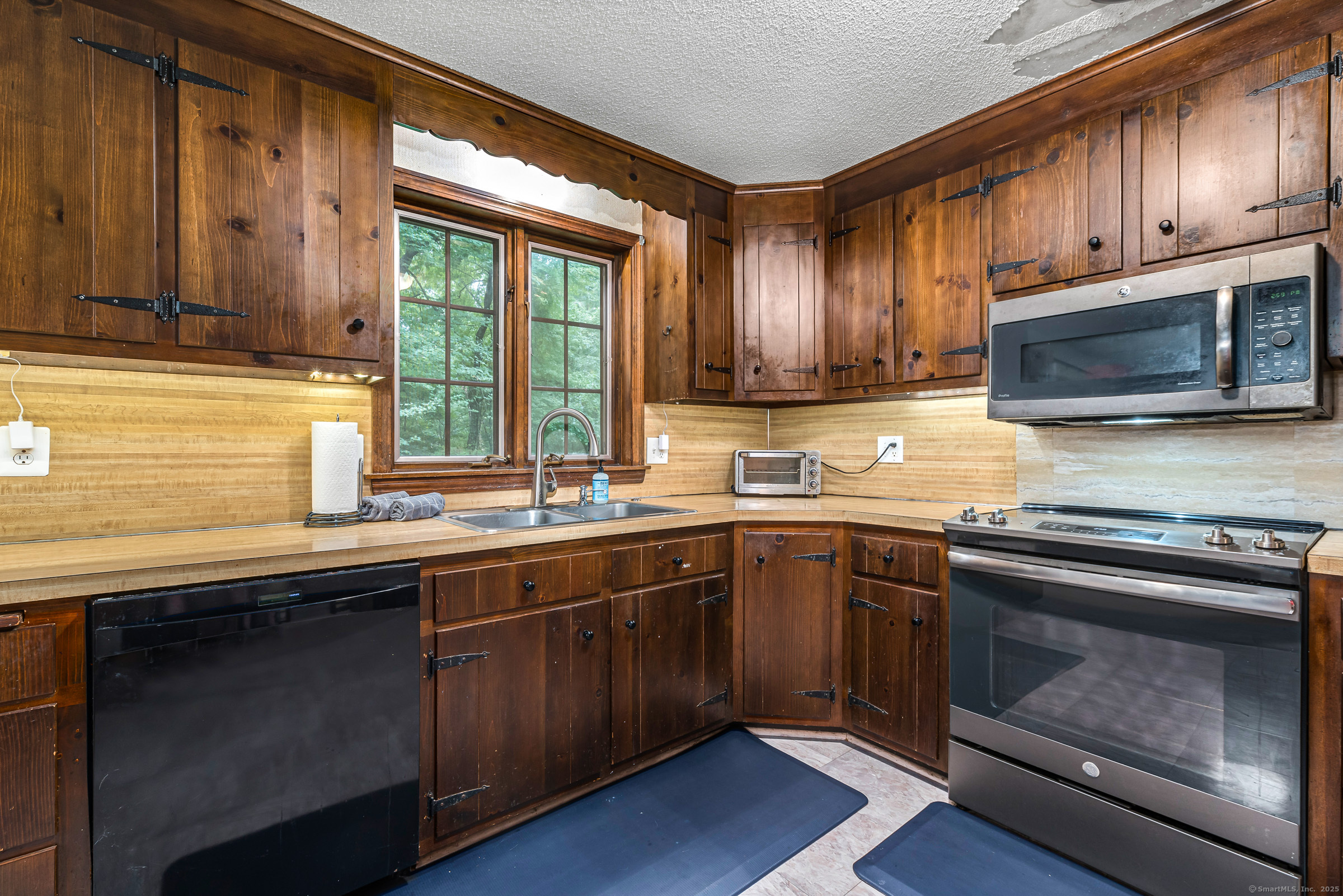 20 Phelps Road East Windsor CT 06088