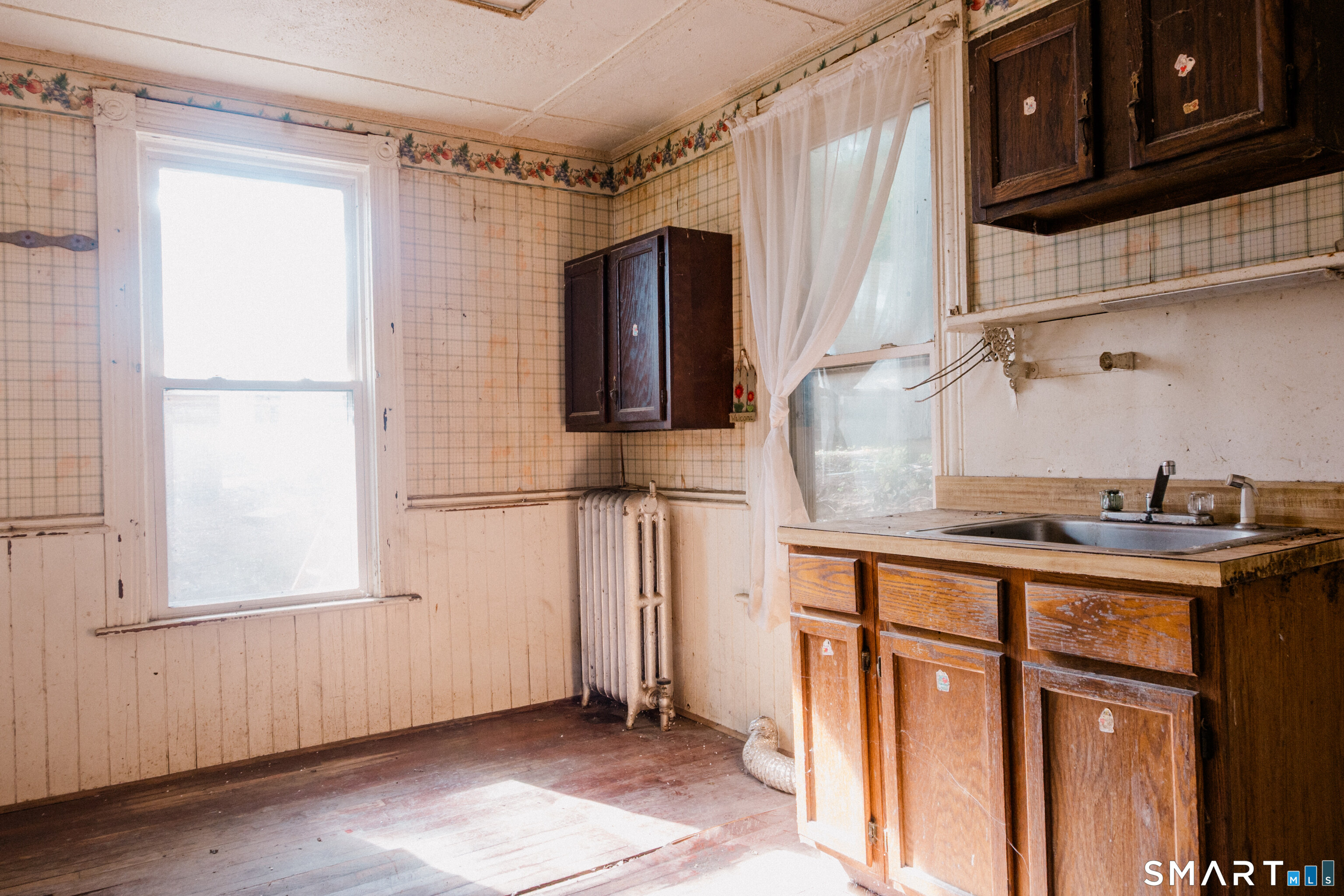11 Bellevue Street Windham CT 06226