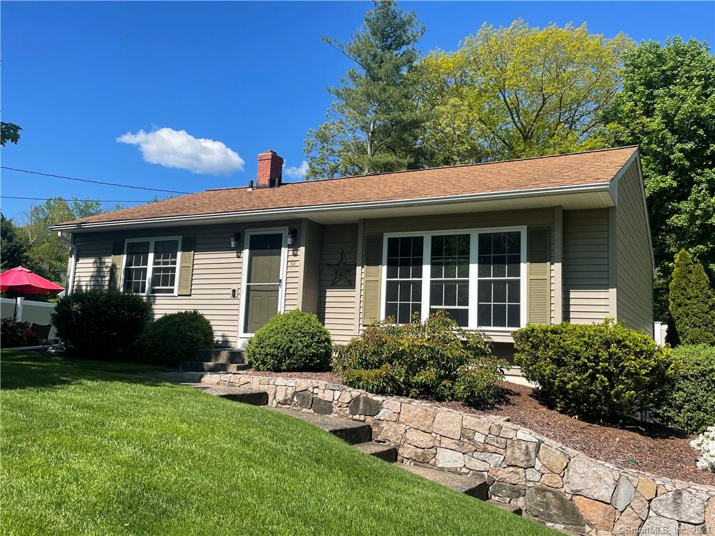 52 Mohawk Drive Wallingford CT 06492