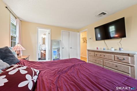 136 Murielle Drive South Windsor CT 06074