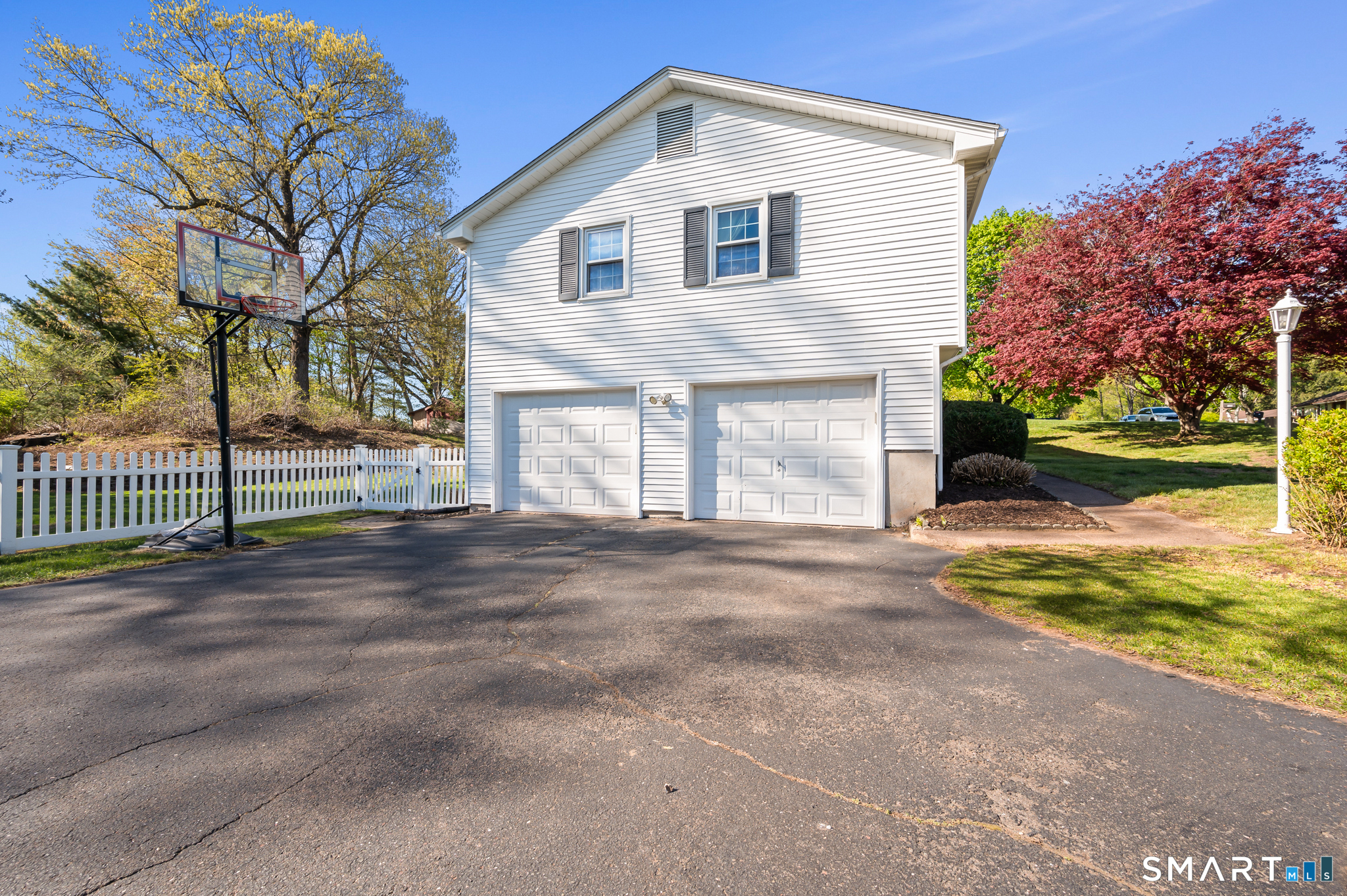 136 Murielle Drive South Windsor CT 06074