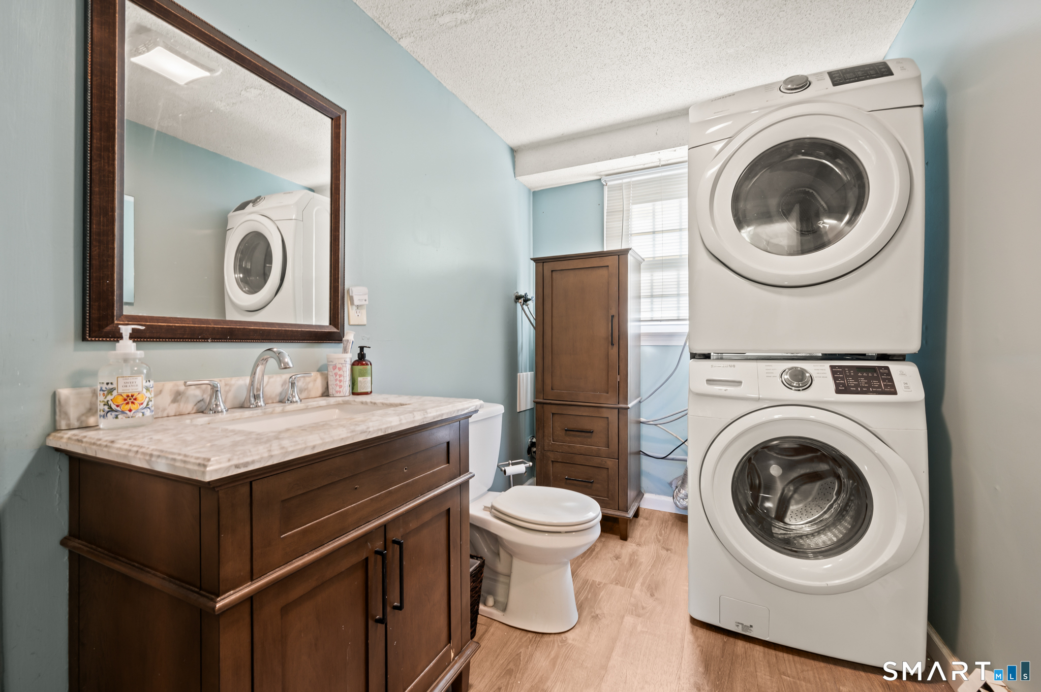 136 Murielle Drive South Windsor CT 06074