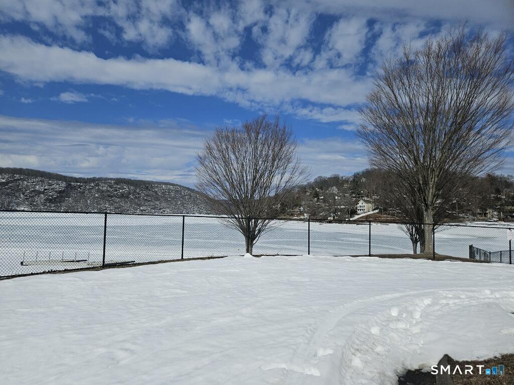 11 South Cove Road Danbury CT 06811