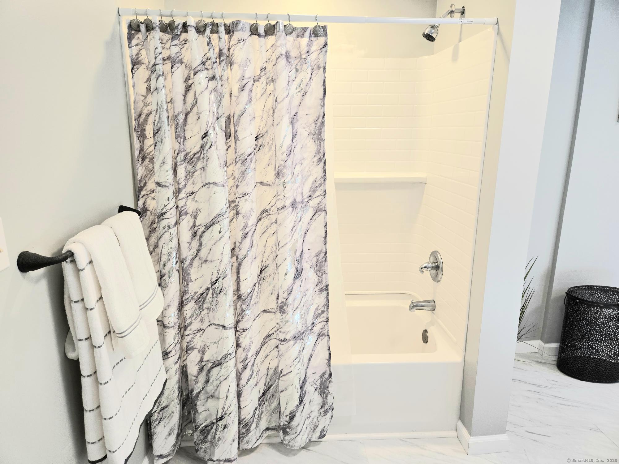 297 Wickham Road Glastonbury CT 06033