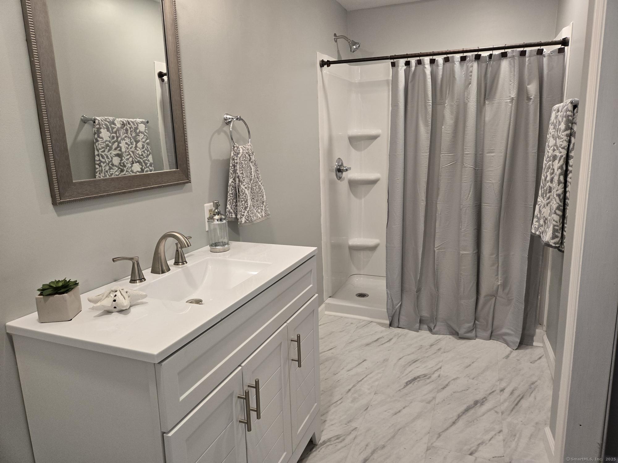 297 Wickham Road Glastonbury CT 06033