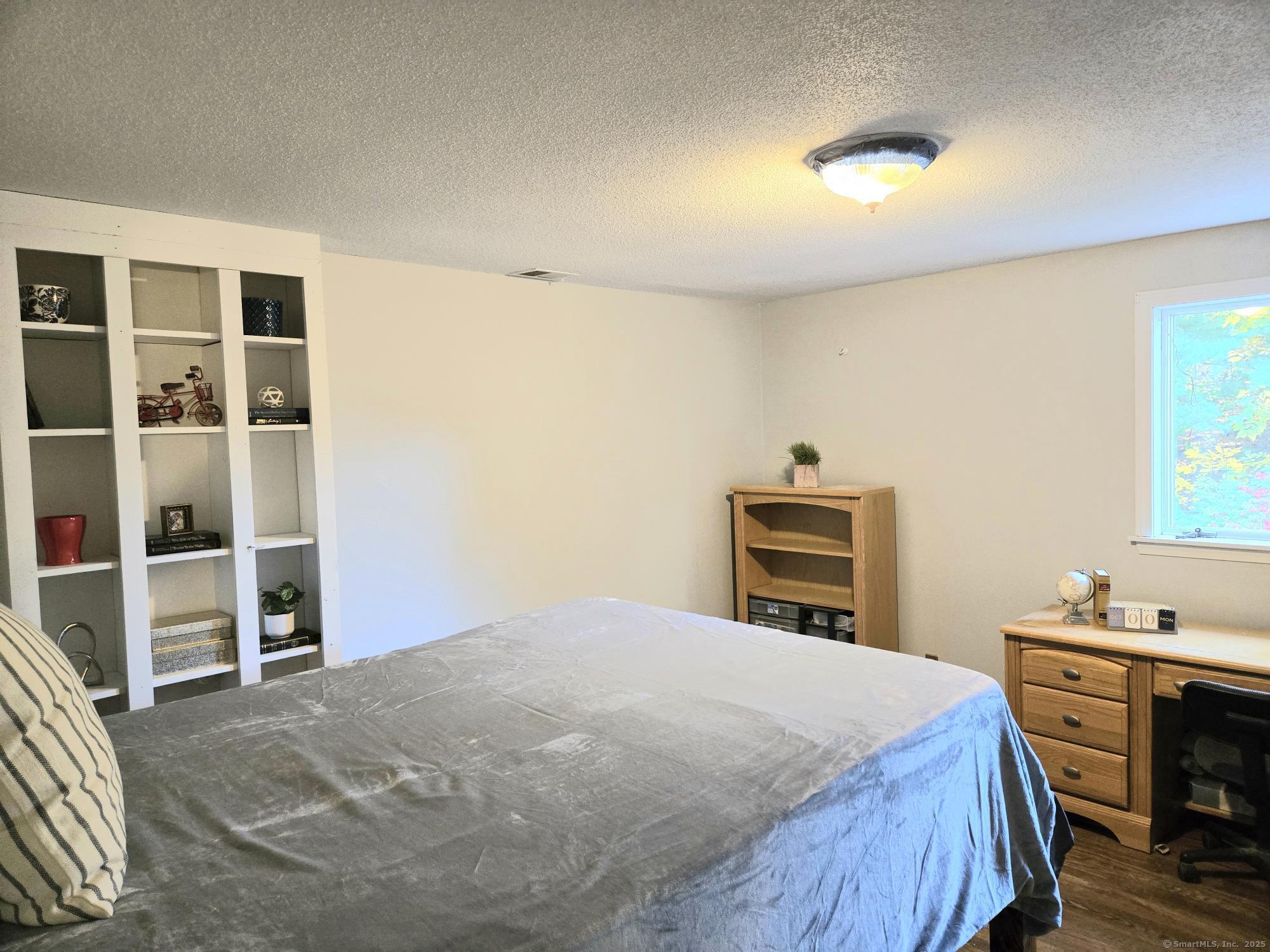 297 Wickham Road Glastonbury CT 06033