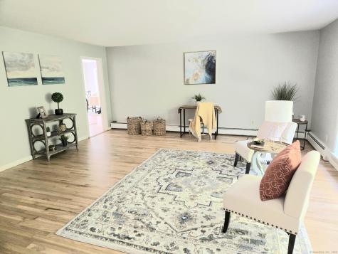 297 Wickham Road Glastonbury CT 06033