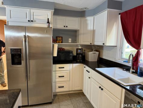 106 Greenhill Terrace New Haven CT 06515