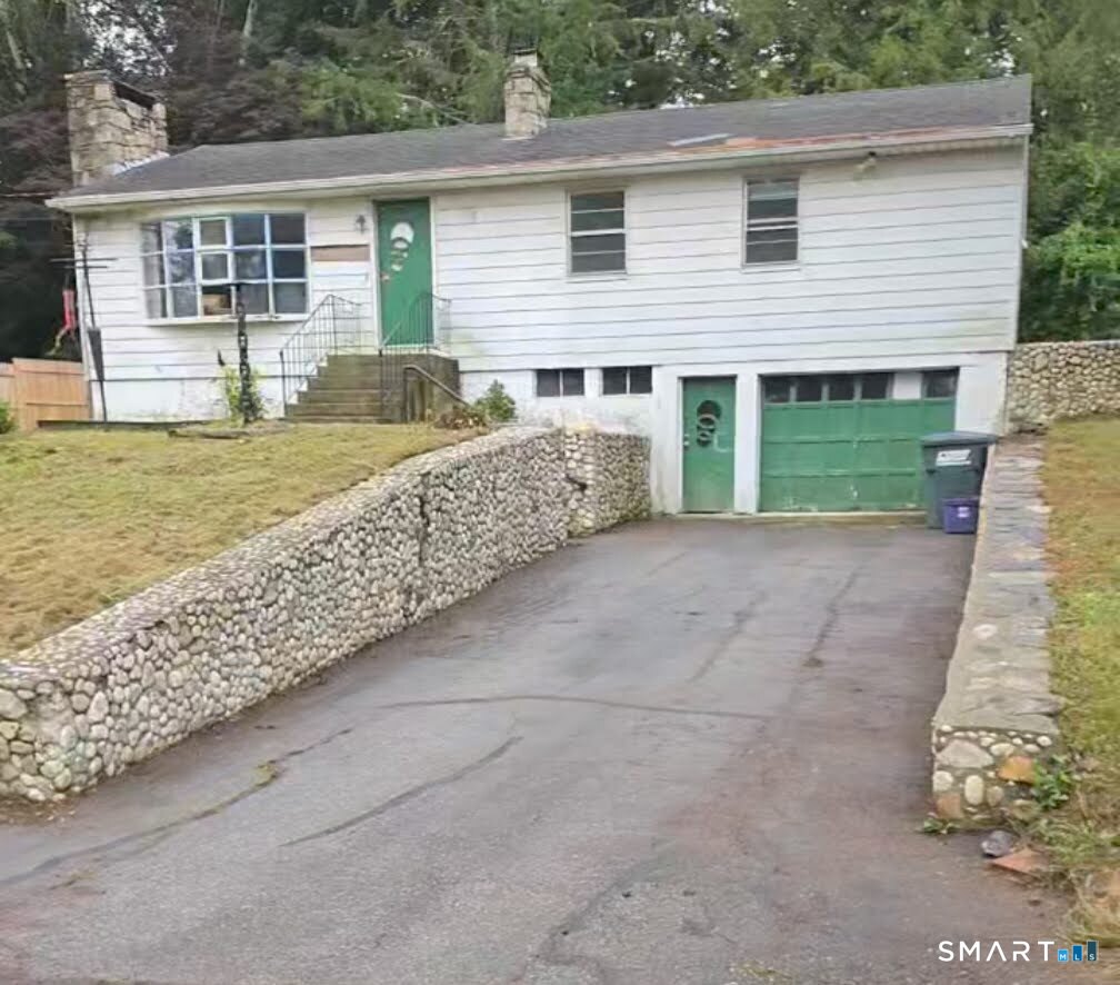 11 Sunset Avenue Ledyard CT 06339