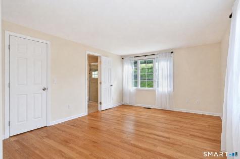36 Sunset Trail New Fairfield CT 06812