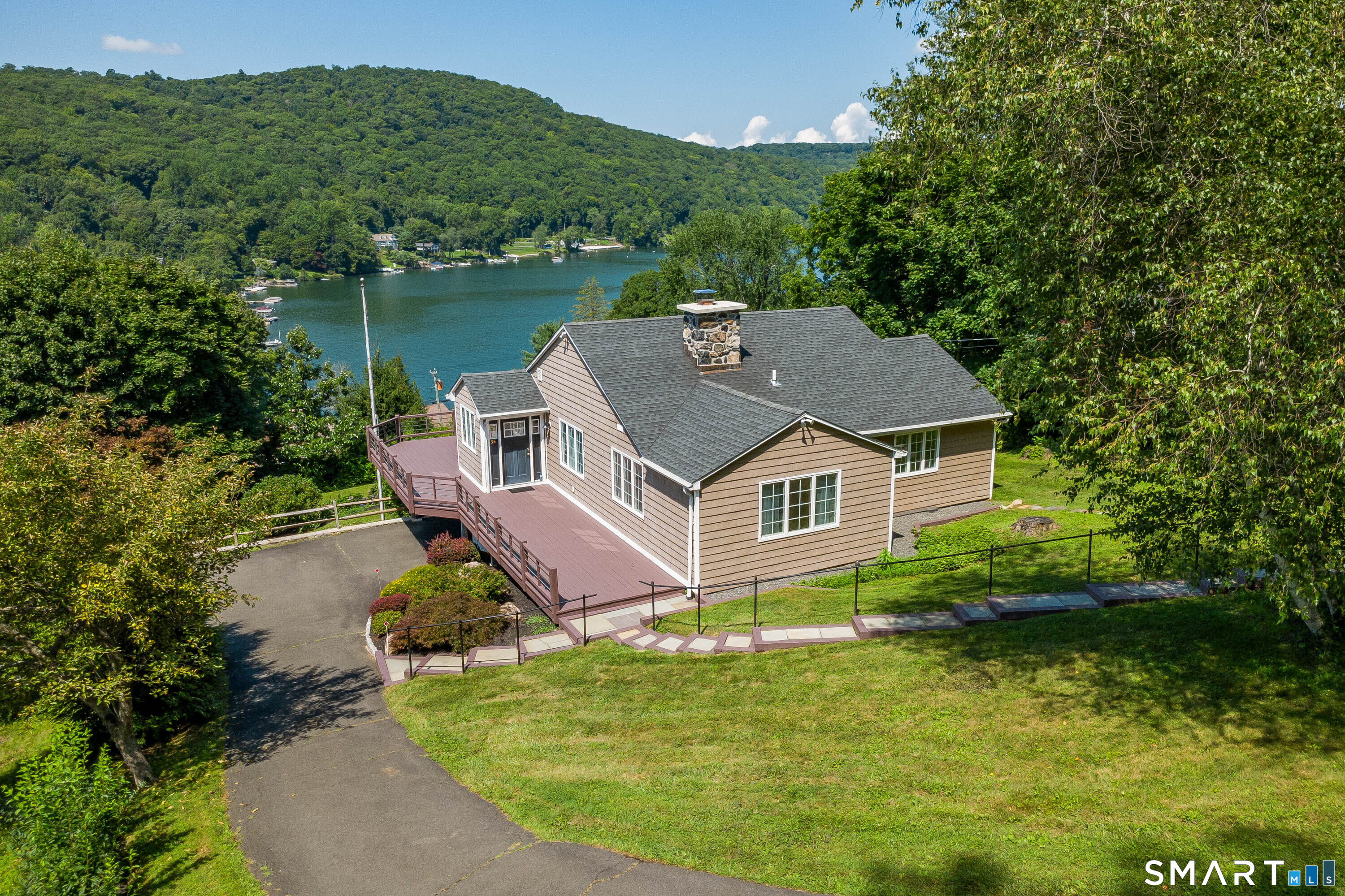 36 Sunset Trail New Fairfield CT 06812