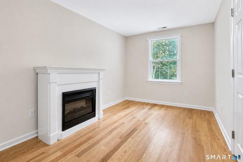36 Sunset Trail New Fairfield CT 06812