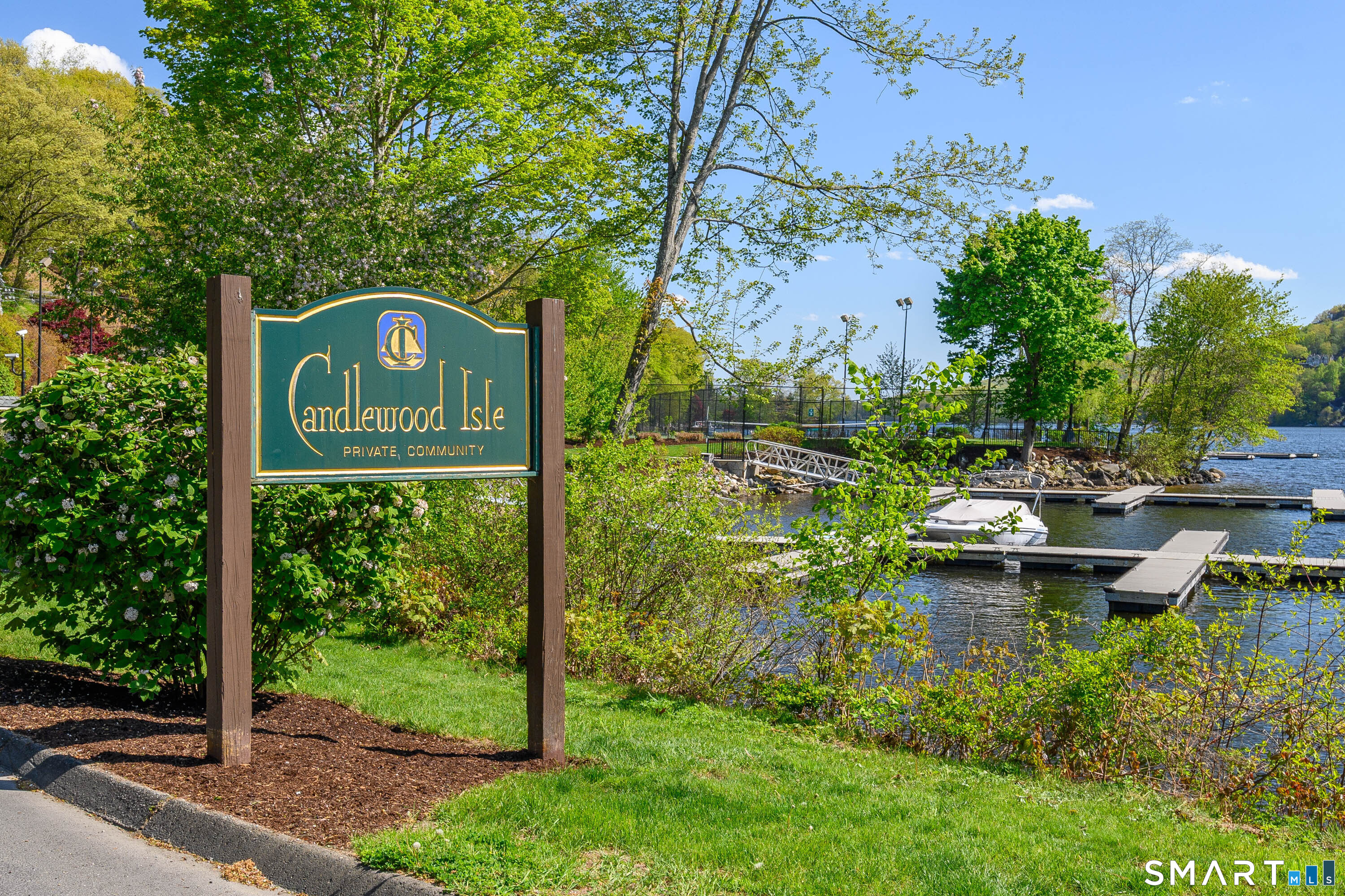 36 Sunset Trail New Fairfield CT 06812