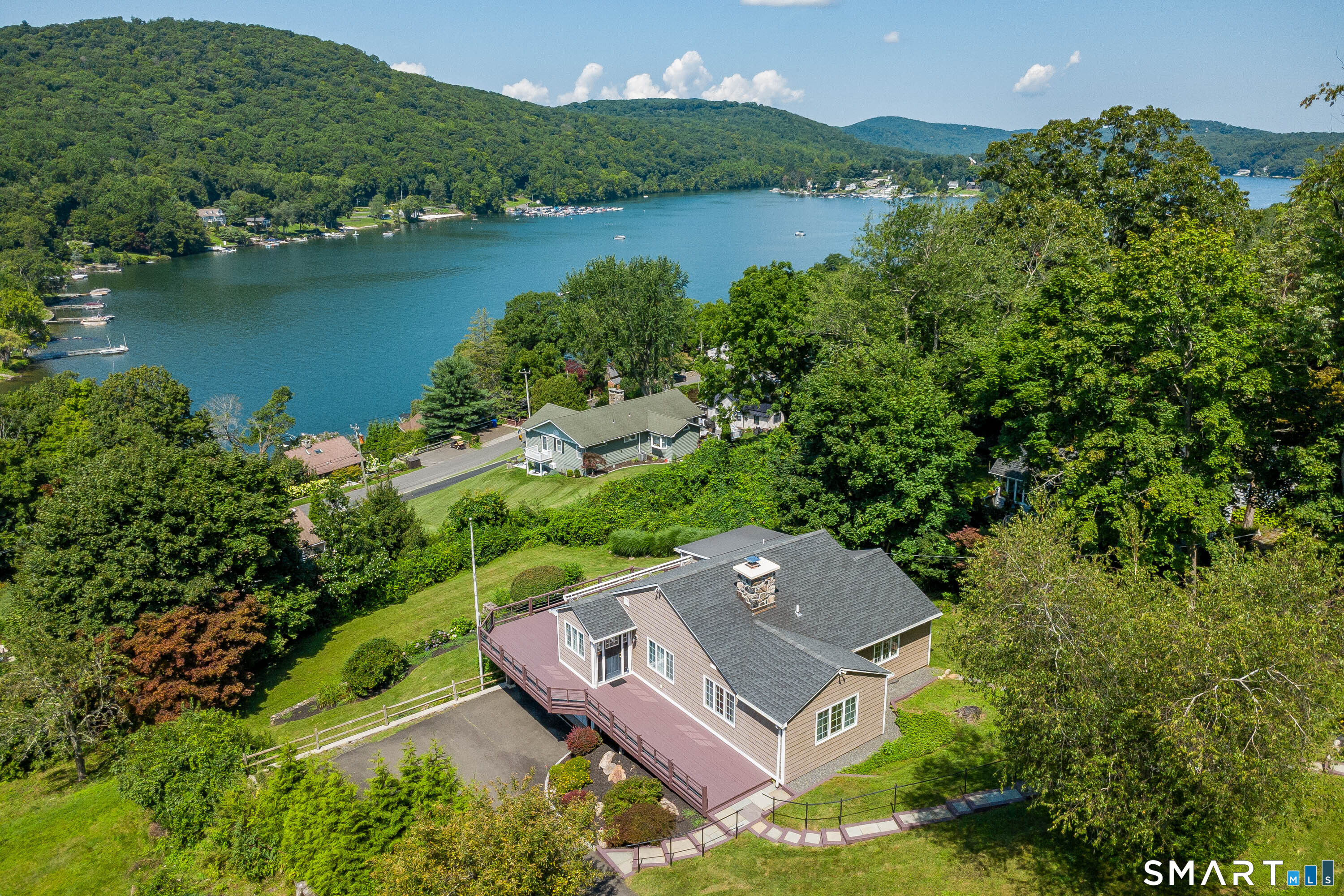 36 Sunset Trail New Fairfield CT 06812