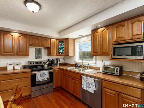 15 Bluff Avenue Clinton CT 06413