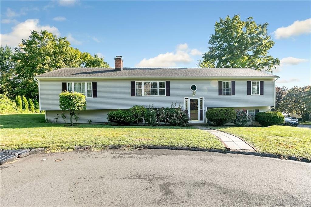 4 Little Fawn Drive Shelton CT 06484