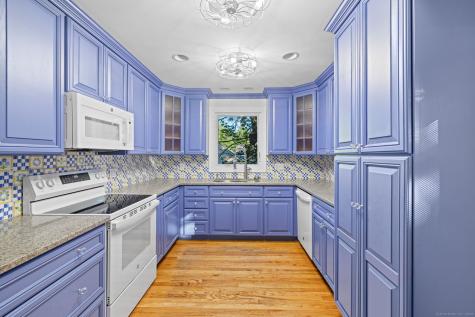 32 Rocky Glen Road Danbury CT 06810