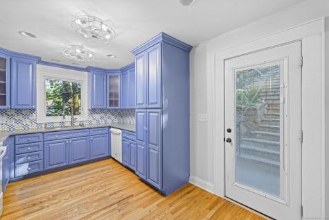 32 Rocky Glen Road Danbury CT 06810