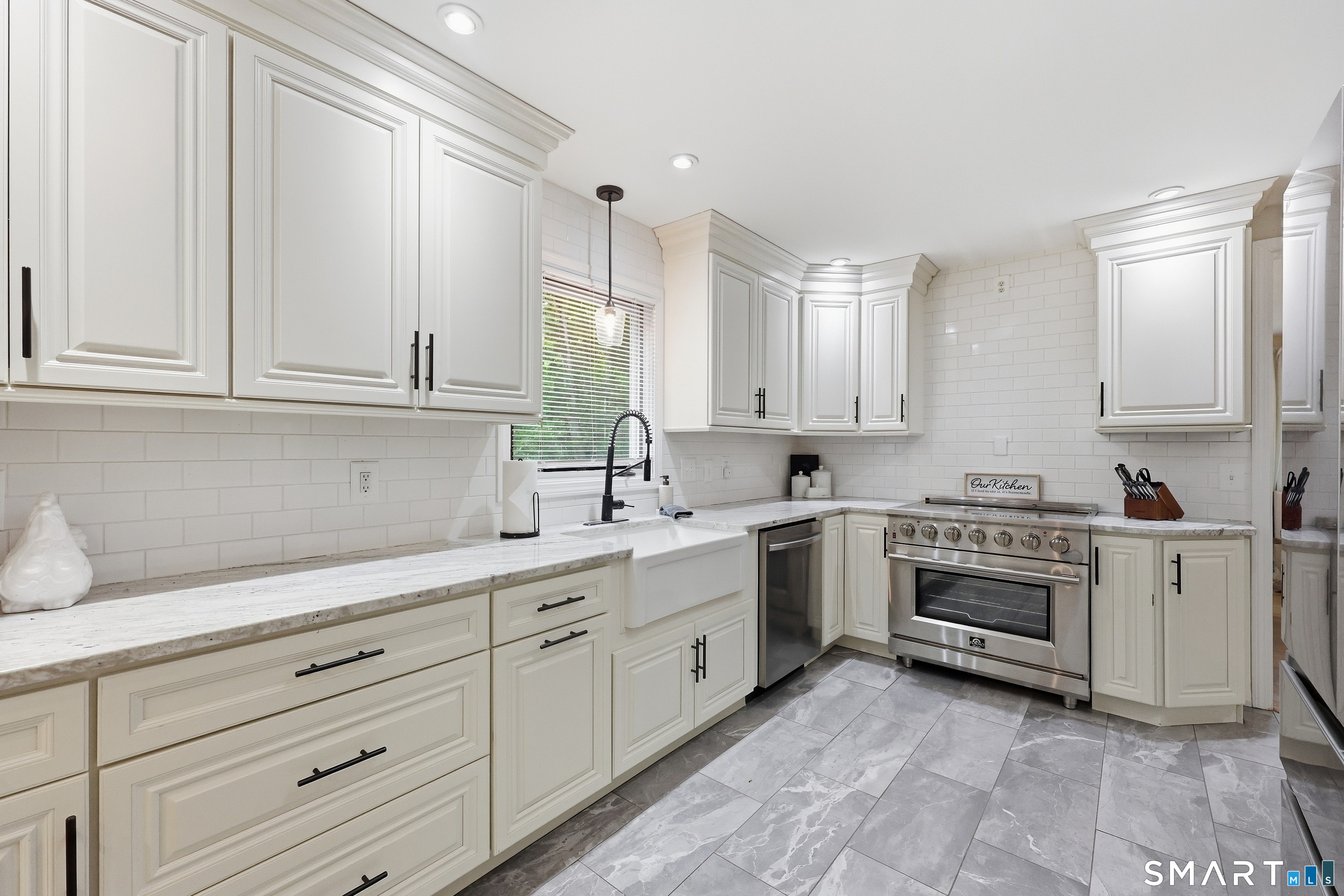95 Moravia Road Avon CT 06001