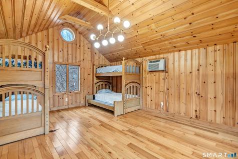 10 White Oak Farm Road Newtown CT 06470