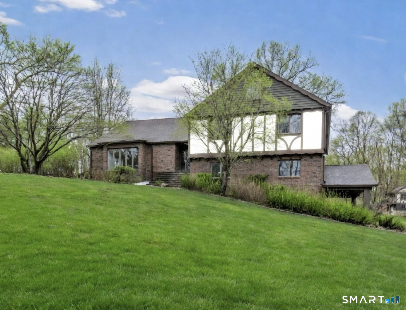 10 White Oak Farm Road Newtown CT 06470