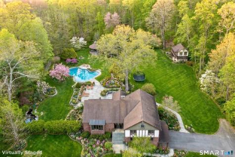 10 White Oak Farm Road Newtown CT 06470