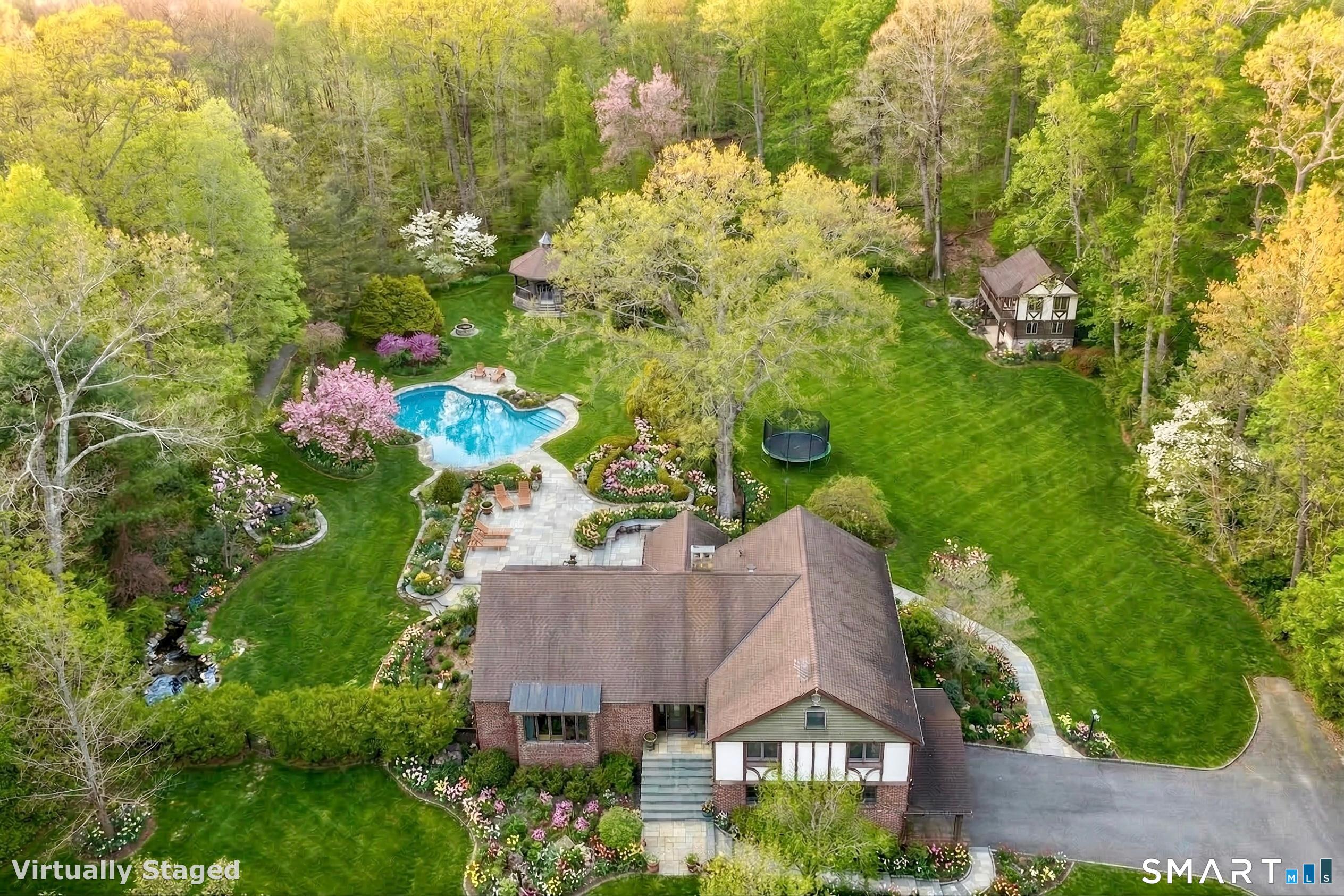 10 White Oak Farm Road Newtown CT 06470