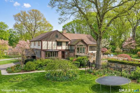 10 White Oak Farm Road Newtown CT 06470