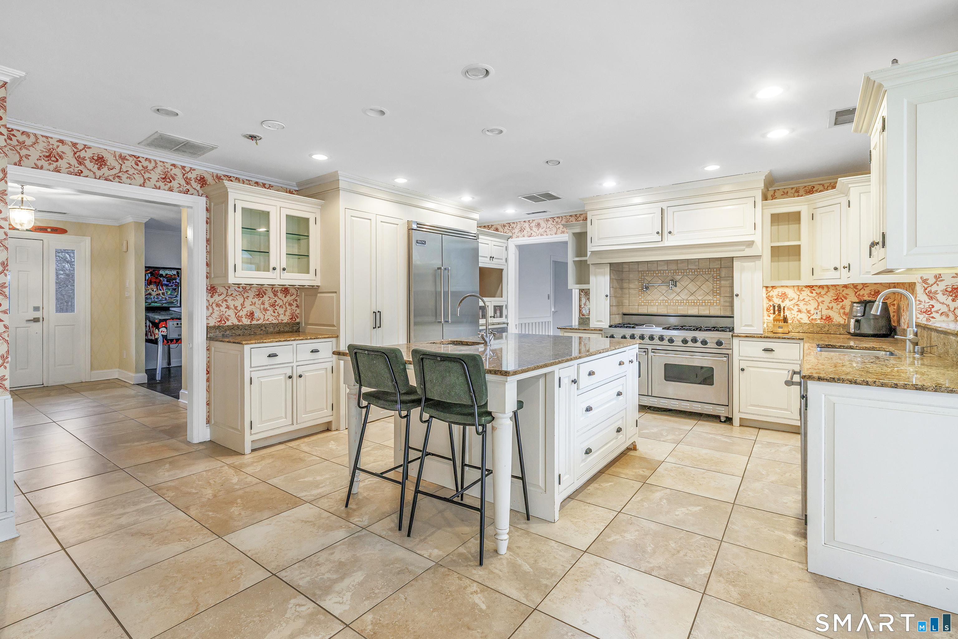 10 White Oak Farm Road Newtown CT 06470