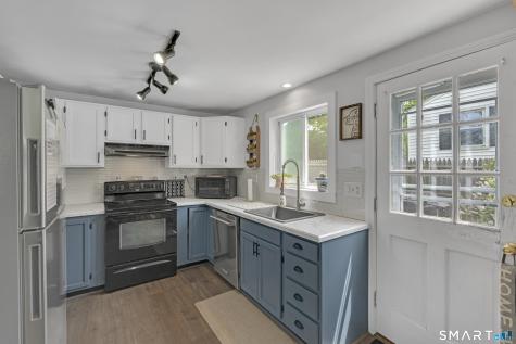 136 Spencer Drive Middletown CT 06457