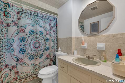 136 Spencer Drive Middletown CT 06457